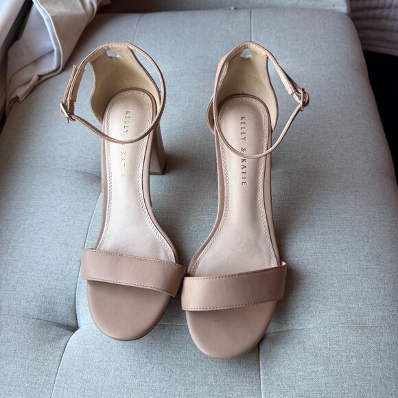 Kelly & Katie Nude heels - Picture 2 of 6